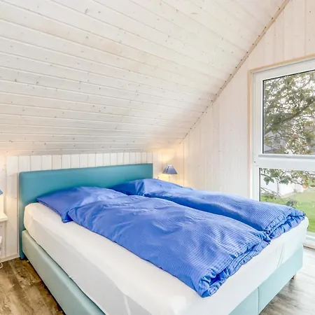 Stunning In Ostseeresort With 2 Bedrooms, Sauna&wifi * Olpenitz